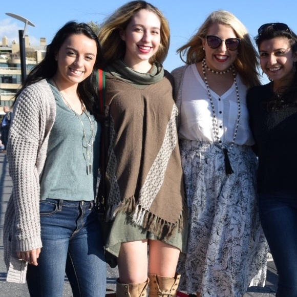 Dress - Picture 4 of 4